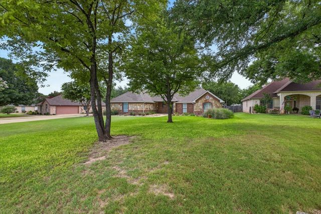 110 Heritage Place, Glen Rose, TX 76043