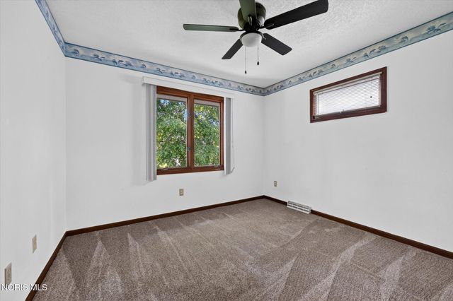 6815 Kristi Lynne Lane, Toledo, OH 43617