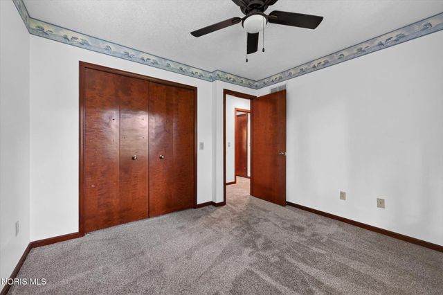 6815 Kristi Lynne Lane, Toledo, OH 43617