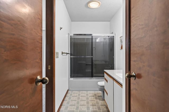 6815 Kristi Lynne Lane, Toledo, OH 43617
