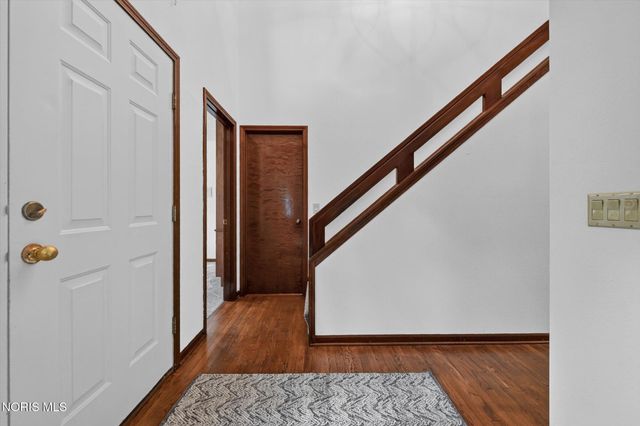 6815 Kristi Lynne Lane, Toledo, OH 43617