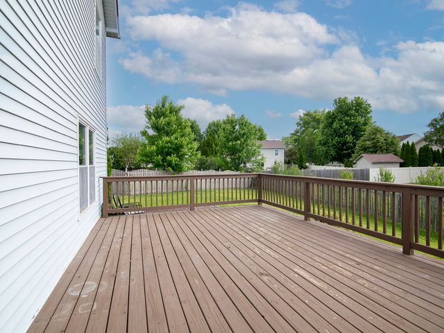 5301 Whisper Meadow Court, Plainfield, IL 60586