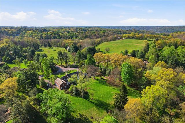 600 Backbone Road, Sewickley Heights, PA 15143