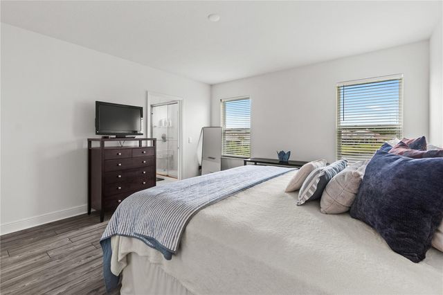 9924 CRYSTAL ISLE CIRCLE, Sarasota, FL 34241