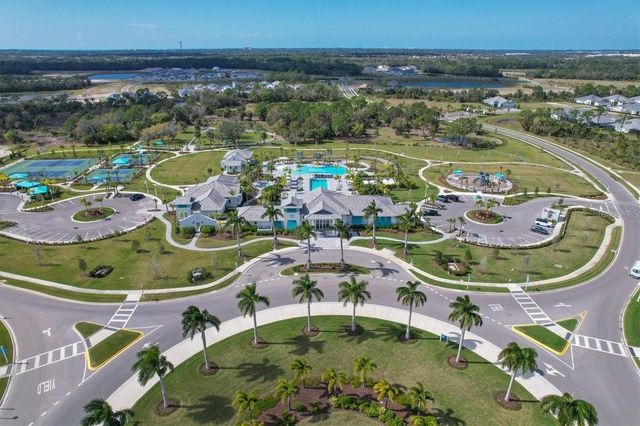 9924 CRYSTAL ISLE CIRCLE, Sarasota, FL 34241