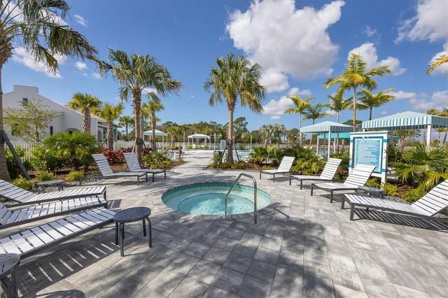 9924 CRYSTAL ISLE CIRCLE, Sarasota, FL 34241