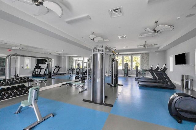 9924 CRYSTAL ISLE CIRCLE, Sarasota, FL 34241