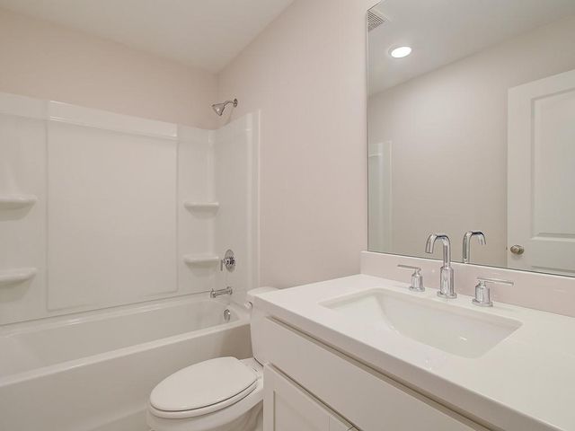 544 Feldspar Way, Lawrenceville, GA 30043
