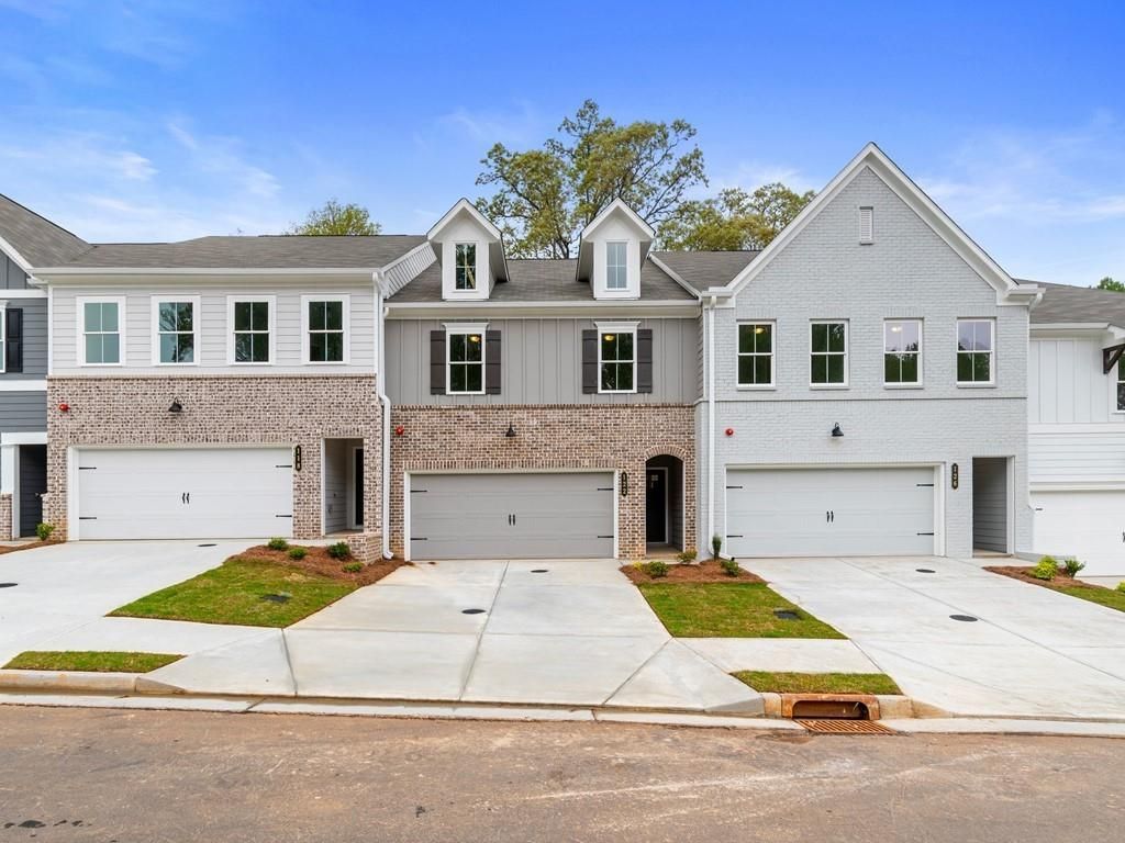 544 Feldspar Way, Lawrenceville, GA 30043