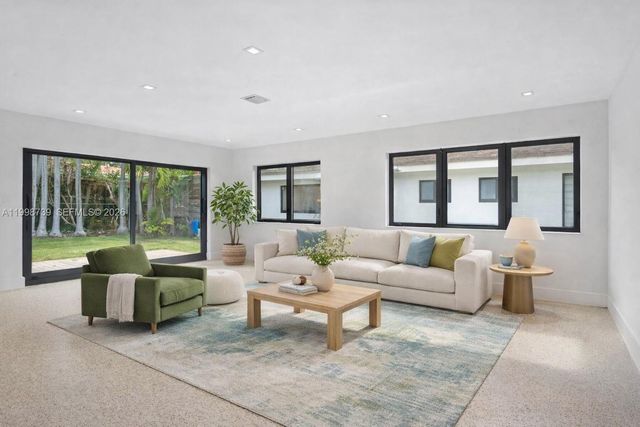 2345 SW 23rd Ter 0, Miami, FL 33145