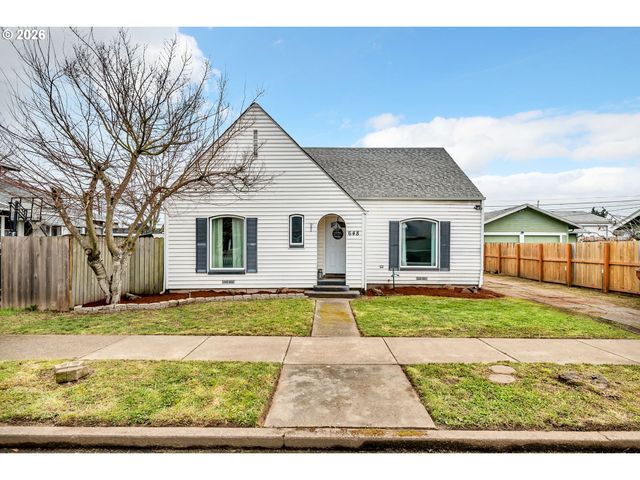 648 JUNIPER St, Junction City, OR 97448