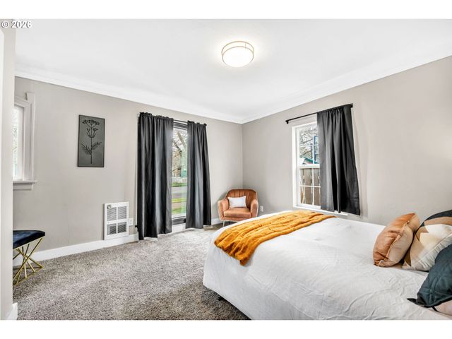 648 JUNIPER St, Junction City, OR 97448