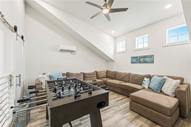 288 Hide Away Dr, Port Aransas, TX 78373