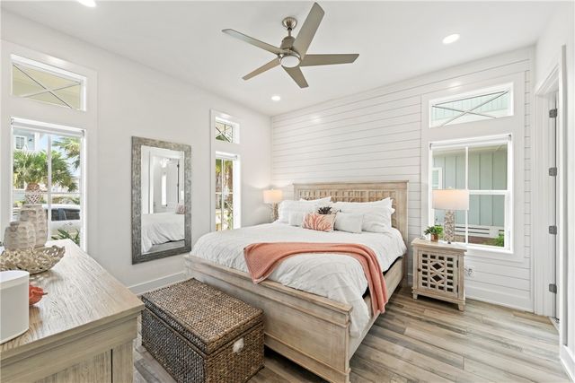 288 Hide Away Dr, Port Aransas, TX 78373