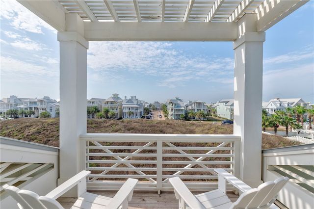 288 Hide Away Dr, Port Aransas, TX 78373