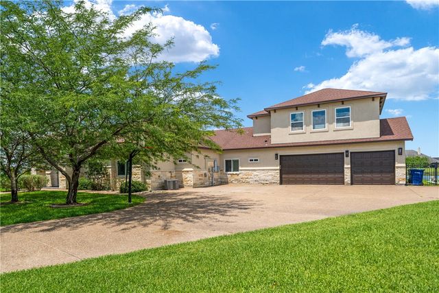 8549 King River Ct, Corpus Christi, TX 78414
