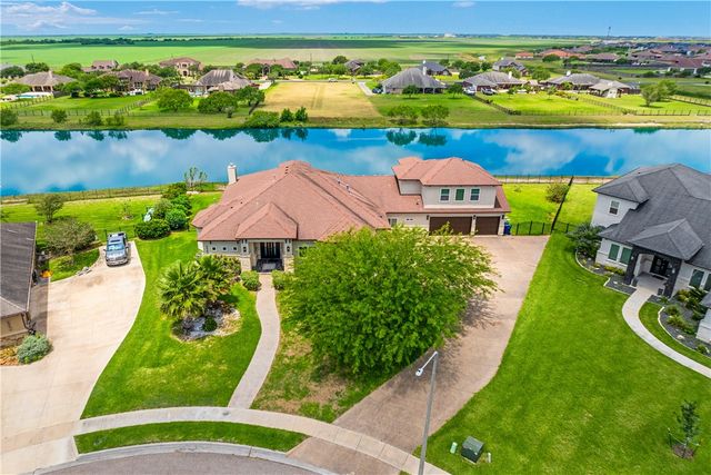 8549 King River Ct, Corpus Christi, TX 78414