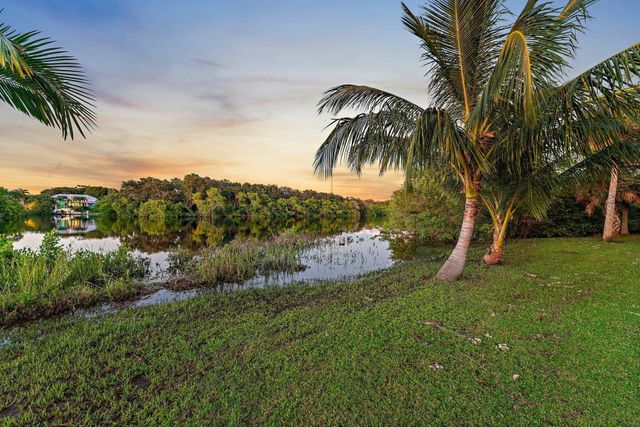 6035 N 180th St Street N, Jupiter, FL 33458