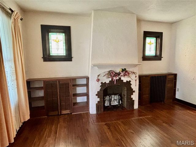 30 N Indiana Avenue, Belleville, IL 62221