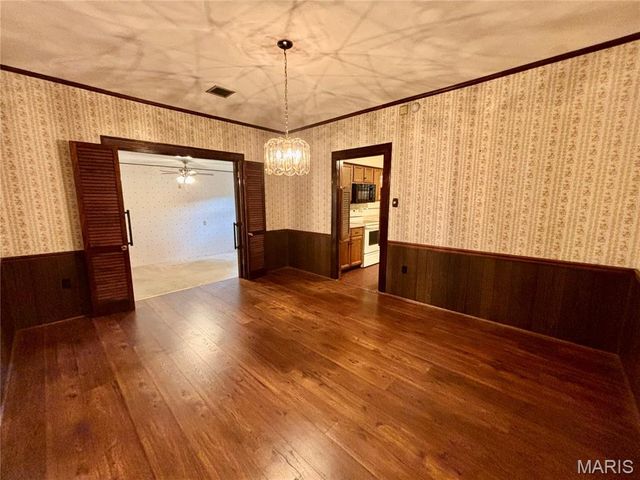 30 N Indiana Avenue, Belleville, IL 62221