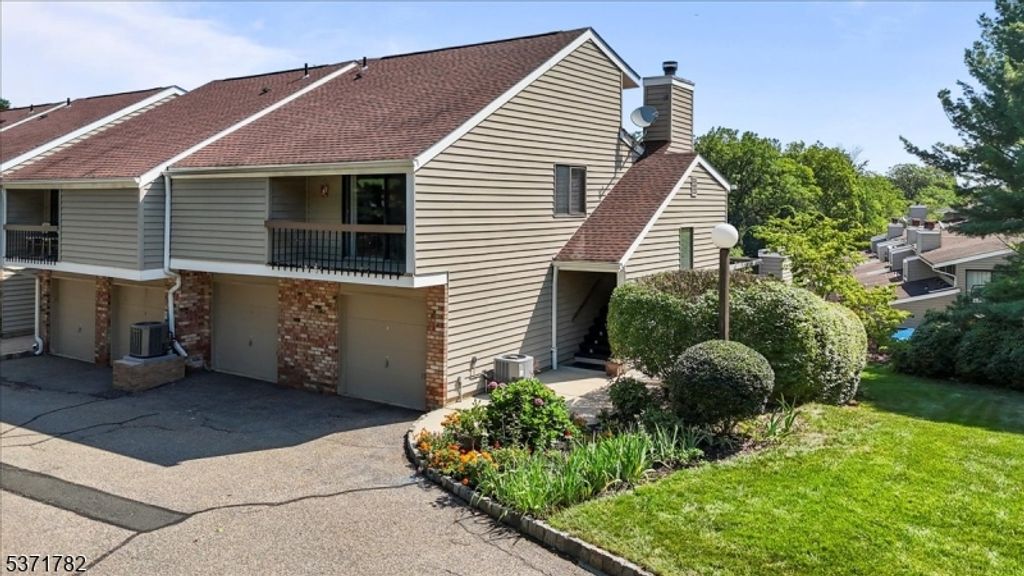 16 Westway 16, Union Twp., NJ 08809