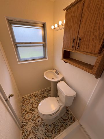 1705 Westchester Street, Denton, TX 76201