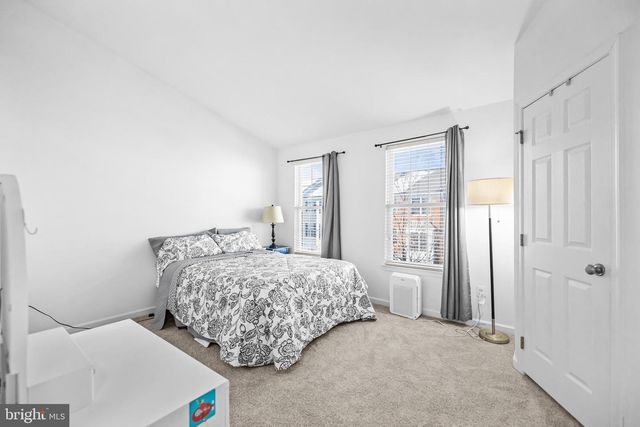 42923 PAMPLIN TER, Chantilly, VA 20152