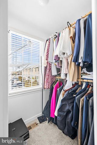 42923 PAMPLIN TER, Chantilly, VA 20152