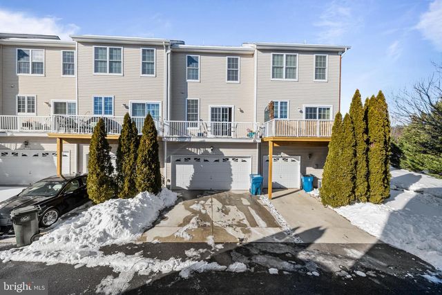 42923 PAMPLIN TER, Chantilly, VA 20152