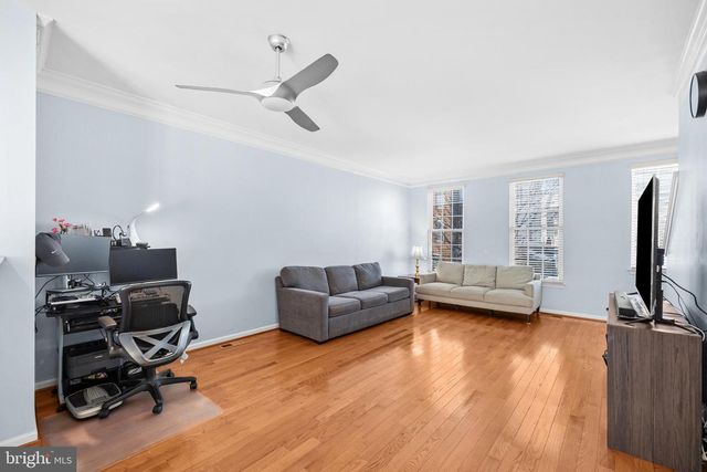 42923 PAMPLIN TER, Chantilly, VA 20152