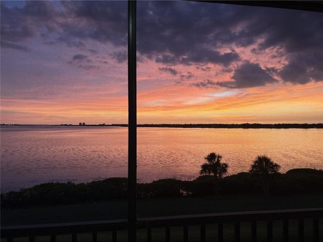 920 TIDEWATER SHORES LOOP 301, Bradenton, FL 34208