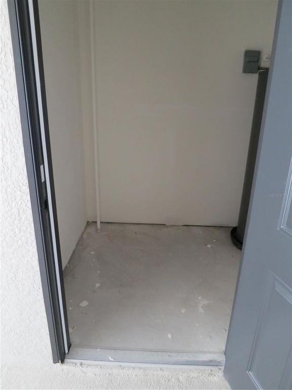 Image 15 of property listing at 920 TIDEWATER SHORES LOOP 301, Bradenton, FL 34208