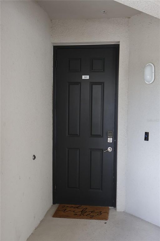 Image 16 of property listing at 920 TIDEWATER SHORES LOOP 301, Bradenton, FL 34208