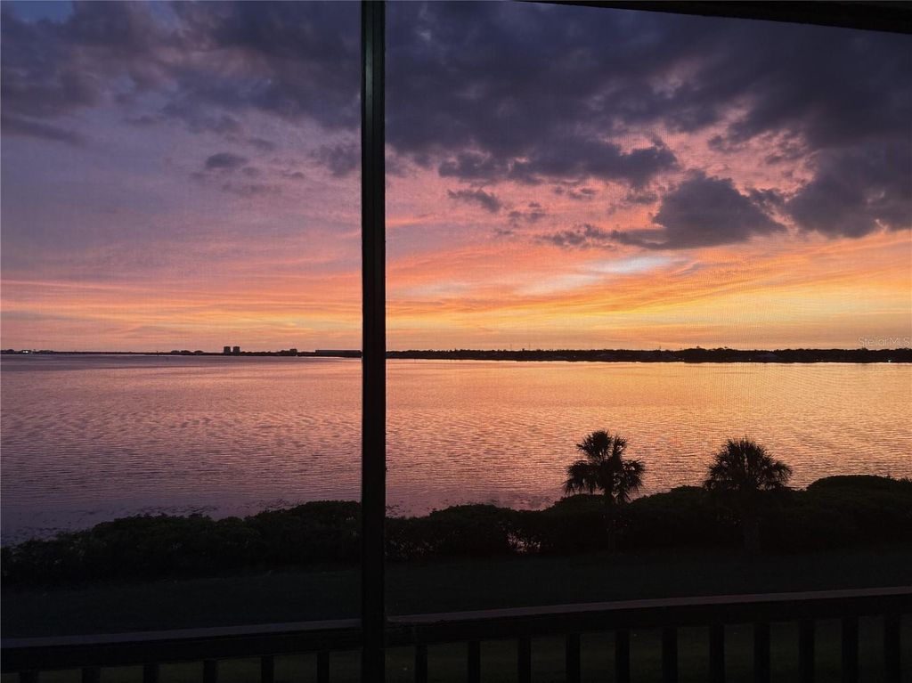 Image 20 of property listing at 920 TIDEWATER SHORES LOOP 301, Bradenton, FL 34208