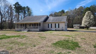 2331 HUNTING QUARTER ROAD, Houston, DE 19954