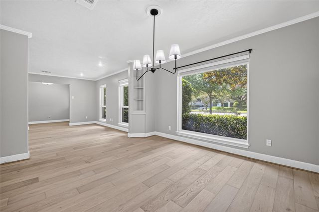 10118 Briar Forest Drive, Houston, TX 77042