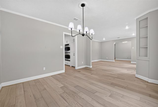 10118 Briar Forest Drive, Houston, TX 77042
