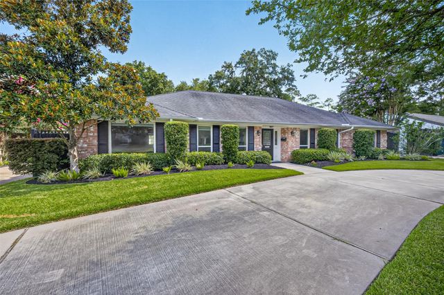 10118 Briar Forest Drive, Houston, TX 77042