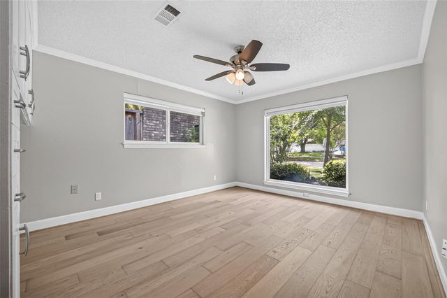 10118 Briar Forest Drive, Houston, TX 77042