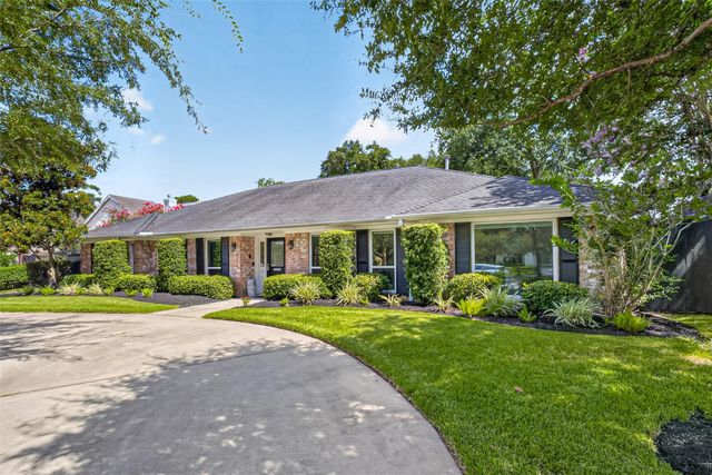 10118 Briar Forest Drive, Houston, TX 77042