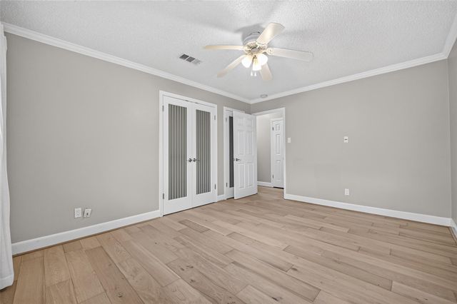 10118 Briar Forest Drive, Houston, TX 77042