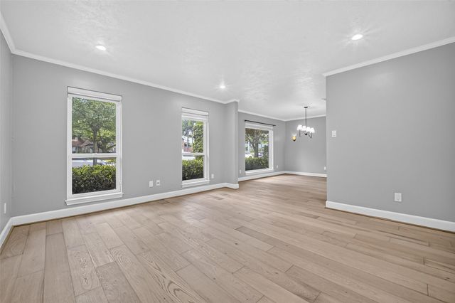 10118 Briar Forest Drive, Houston, TX 77042