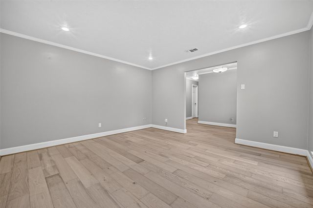 10118 Briar Forest Drive, Houston, TX 77042