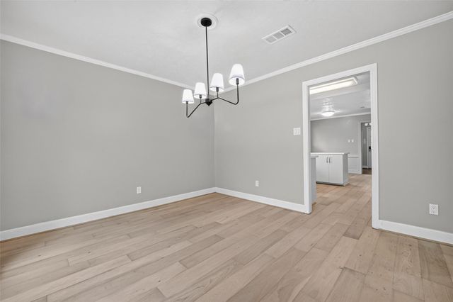 10118 Briar Forest Drive, Houston, TX 77042