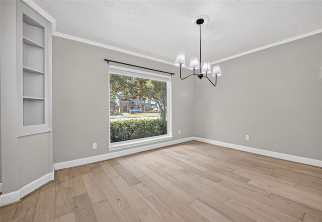 10118 Briar Forest Drive, Houston, TX 77042