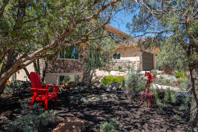 1402 W WINTER QUARTERS TRL, Dammeron Valley, UT 84783