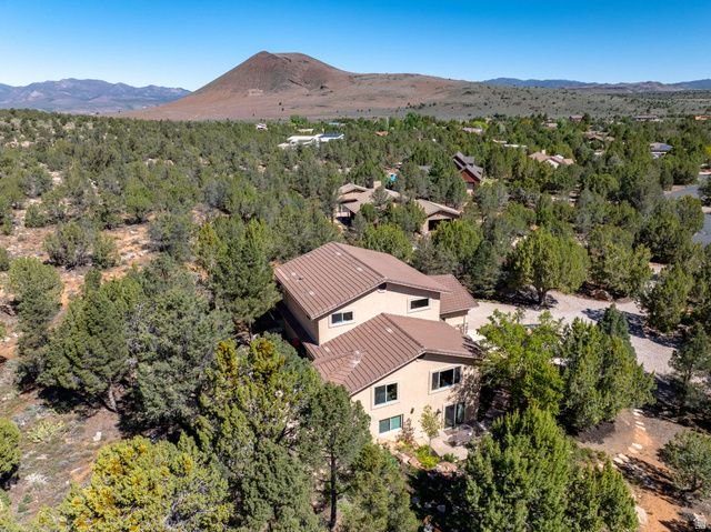 1402 W WINTER QUARTERS TRL, Dammeron Valley, UT 84783