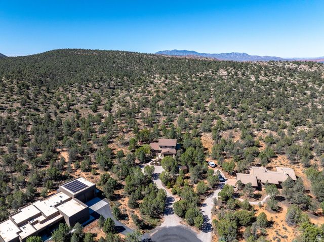 1402 W WINTER QUARTERS TRL, Dammeron Valley, UT 84783