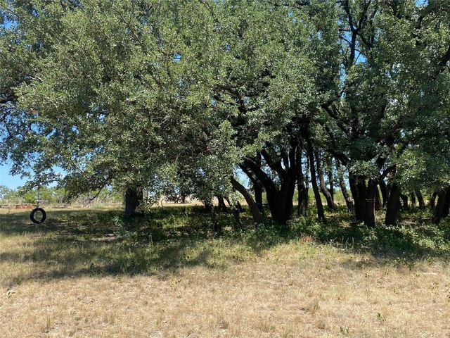 1672 Comanche Cr 343, Dublin, TX 76446