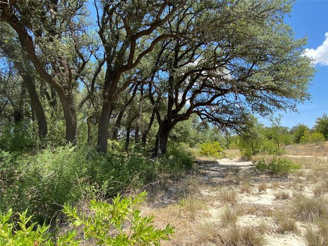 1672 Comanche Cr 343, Dublin, TX 76446